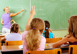 elementary-math-specialist-helping-teachers.jpg